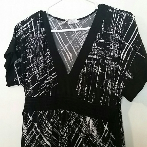 Flirty Dress - Picture 2 of 5